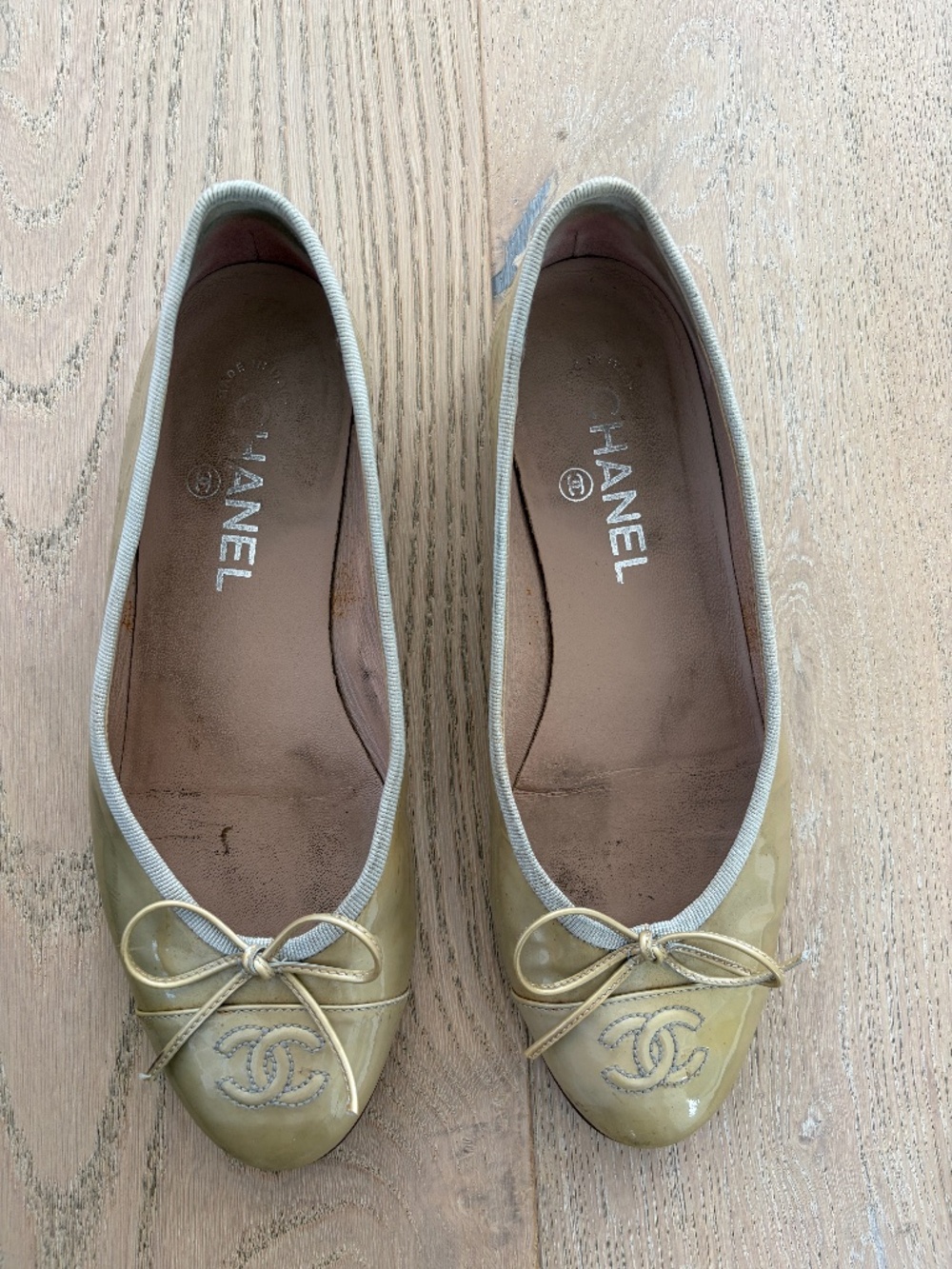 Chanel ballet flats - box and dust cloth included